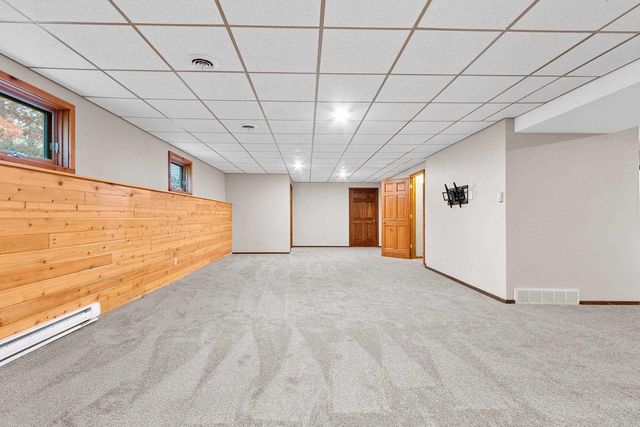 2238 HOPF LANE, De Pere, WI 54115