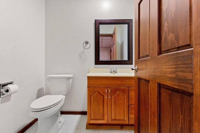 2238 HOPF LANE, De Pere, WI 54115