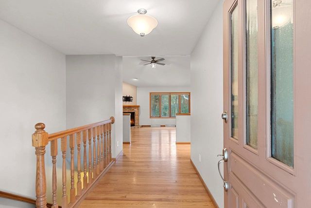 2238 HOPF LANE, De Pere, WI 54115