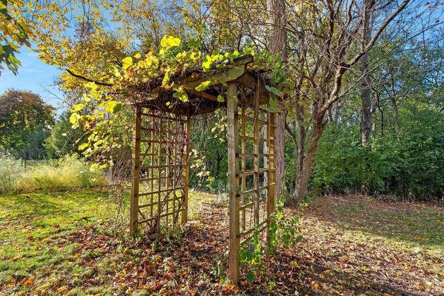 2238 HOPF LANE, De Pere, WI 54115