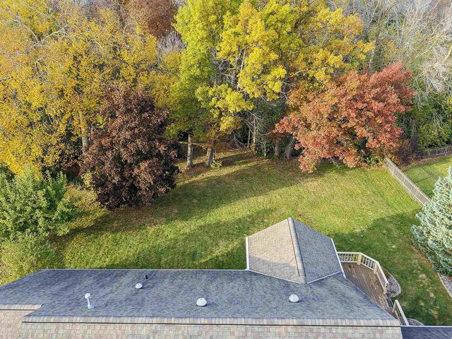 2238 HOPF LANE, De Pere, WI 54115