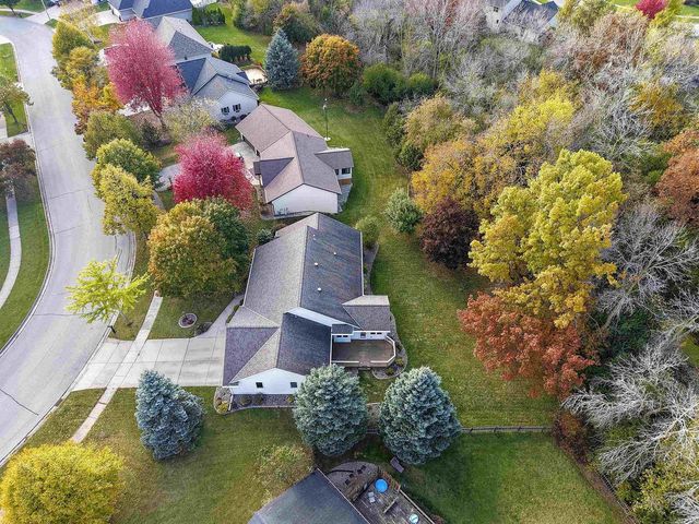 2238 HOPF LANE, De Pere, WI 54115