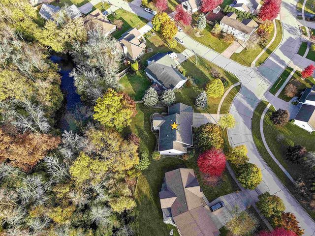 2238 HOPF LANE, De Pere, WI 54115