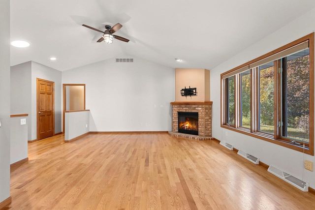 2238 HOPF LANE, De Pere, WI 54115