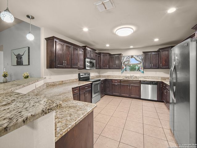 312 Edgehill, Pleasanton, TX 78064