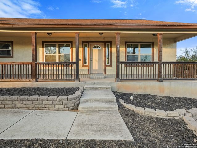 312 Edgehill, Pleasanton, TX 78064