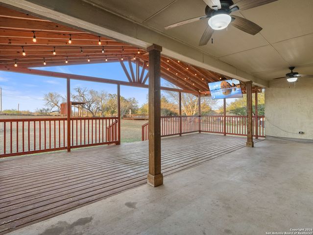 312 Edgehill, Pleasanton, TX 78064