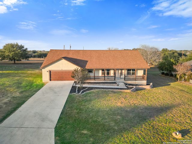 312 Edgehill, Pleasanton, TX 78064