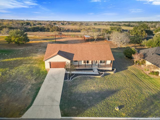 312 Edgehill, Pleasanton, TX 78064