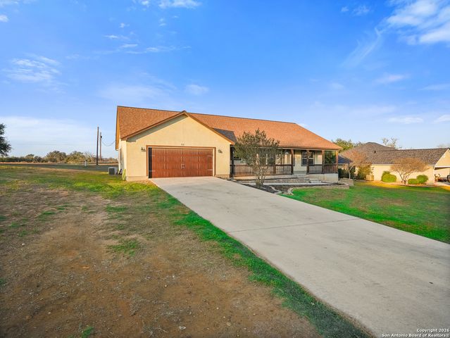 312 Edgehill, Pleasanton, TX 78064