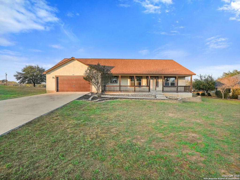 312 Edgehill, Pleasanton, TX 78064