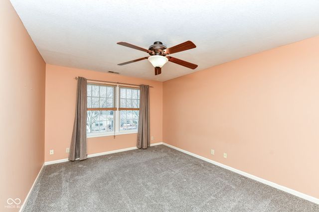 8693 Buffett Parkway, Fishers, IN 46038