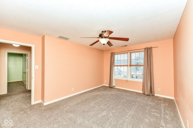 8693 Buffett Parkway, Fishers, IN 46038