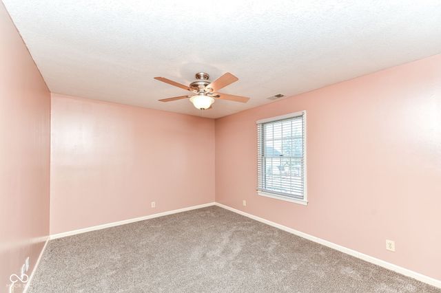 8693 Buffett Parkway, Fishers, IN 46038