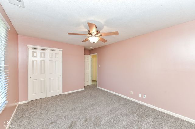 8693 Buffett Parkway, Fishers, IN 46038