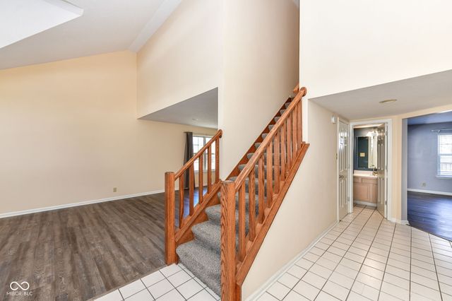 8693 Buffett Parkway, Fishers, IN 46038