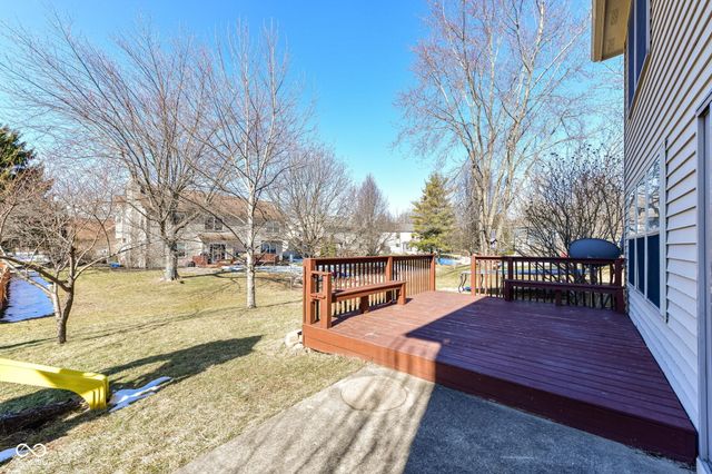 8693 Buffett Parkway, Fishers, IN 46038