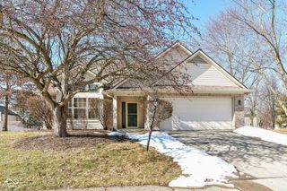 8693 Buffett Parkway, Fishers, IN 46038
