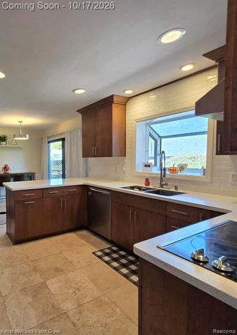 2451 Judy Lane, Shelby Twp, MI 48316