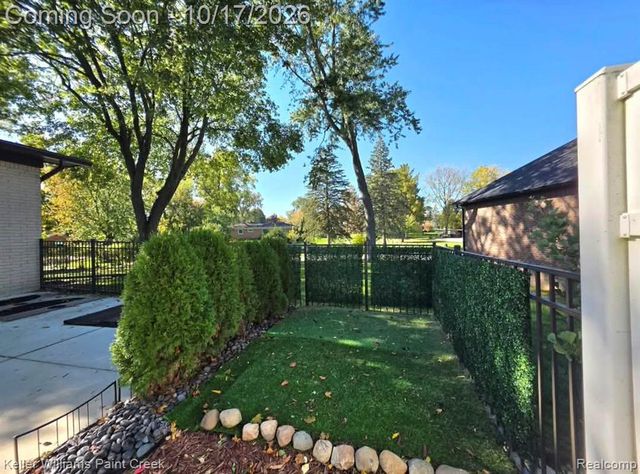 2451 Judy Lane, Shelby Twp, MI 48316