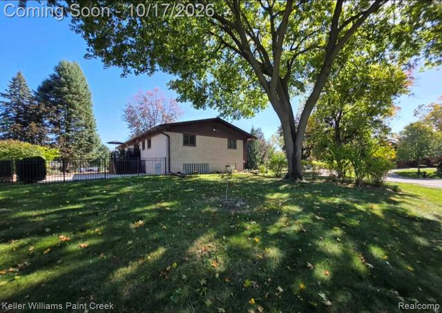 2451 Judy Lane, Shelby Twp, MI 48316