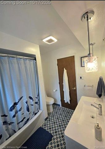 2451 Judy Lane, Shelby Twp, MI 48316