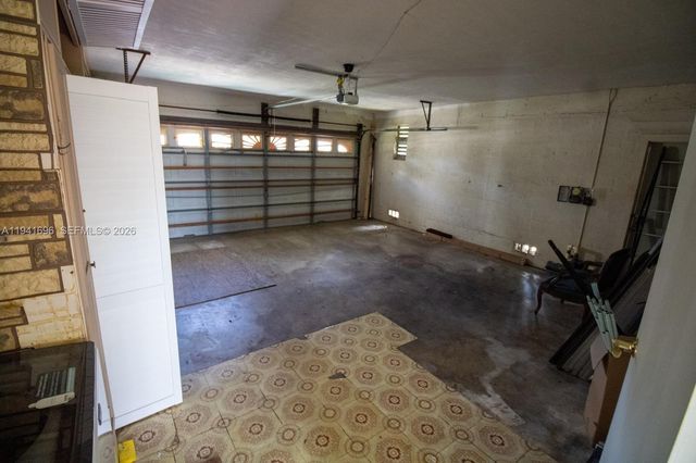 9041 SW 88th St 9041, Miami, FL 33173