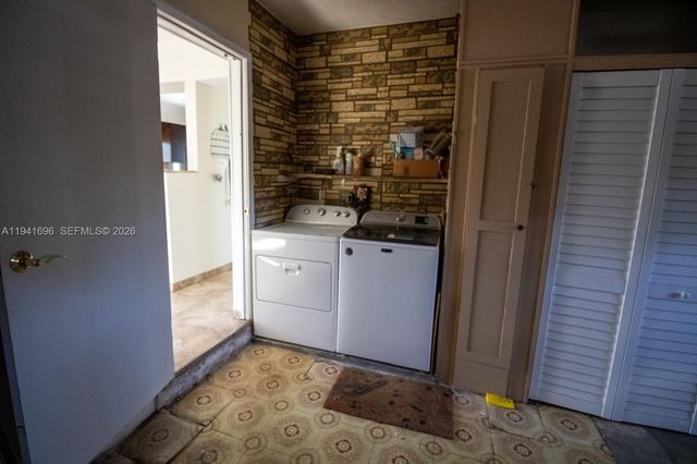 9041 SW 88th St 9041, Miami, FL 33173