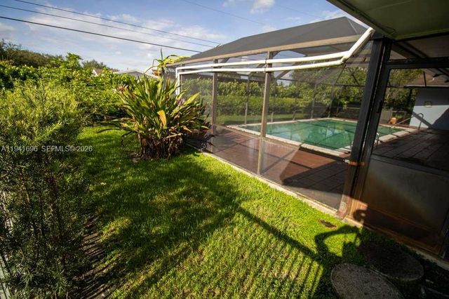 9041 SW 88th St 9041, Miami, FL 33173