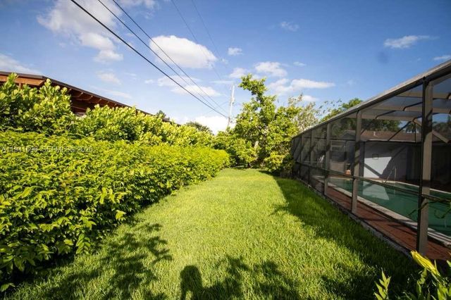 9041 SW 88th St 9041, Miami, FL 33173