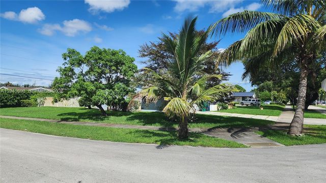 9041 SW 88th St 9041, Miami, FL 33173