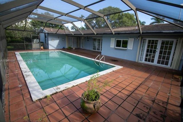 9041 SW 88th St 9041, Miami, FL 33173