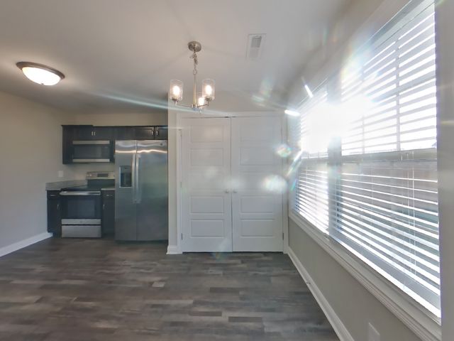 1085 Dublin Dr, Clarksville, TN 37042