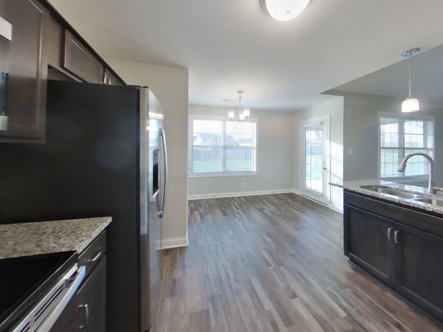 1085 Dublin Dr, Clarksville, TN 37042