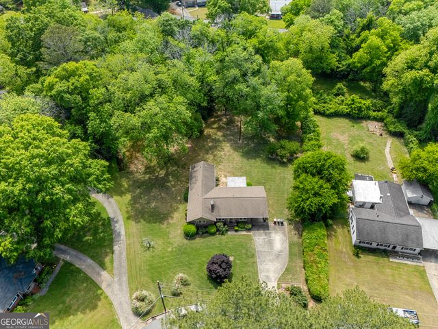 106 NE E Valley Rd, Rome, GA 30161