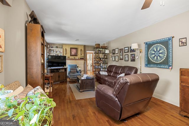 106 NE E Valley Rd, Rome, GA 30161