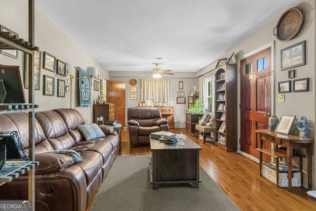 106 NE E Valley Rd, Rome, GA 30161