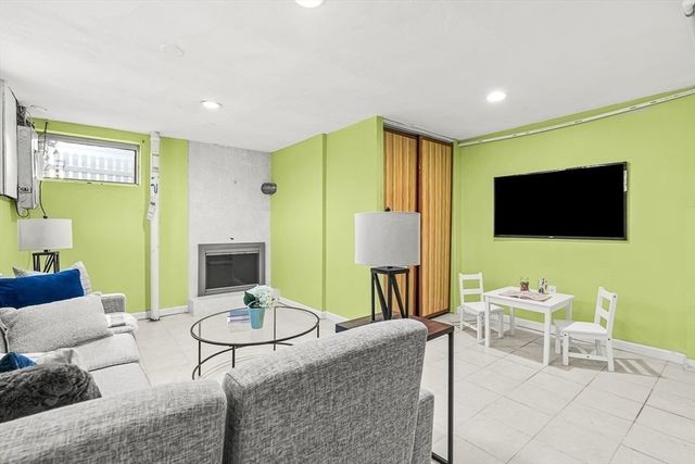 35 Fells Avenue Ter, Medford, MA 02155