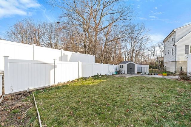 35 Fells Avenue Ter, Medford, MA 02155