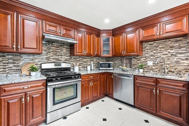 35 Fells Avenue Ter, Medford, MA 02155