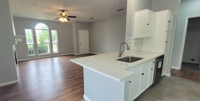 8728 Sumter Way, Fort Worth, TX 76244