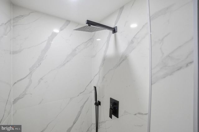 5001 BARTO AVE, Suitland, MD 20746