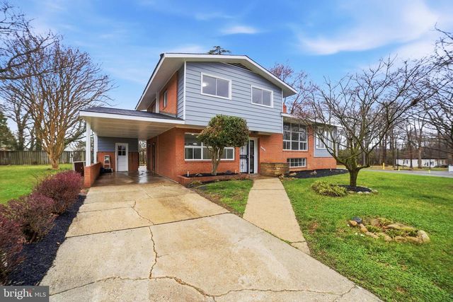 5001 BARTO AVE, Suitland, MD 20746