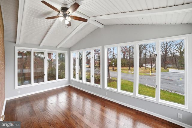 5001 BARTO AVE, Suitland, MD 20746