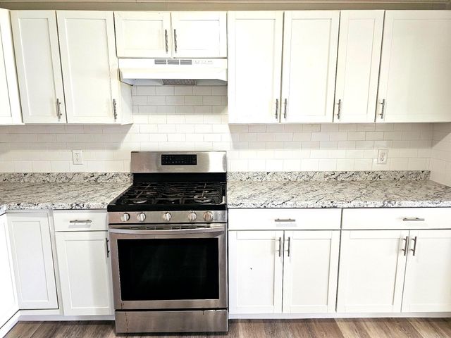 202 N Logan Street, Texas City, TX 77590