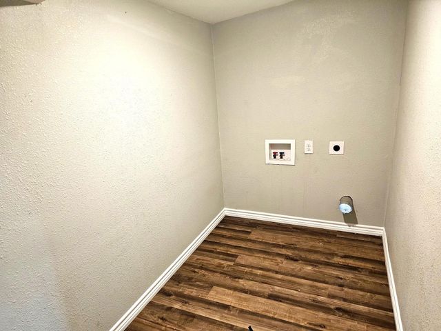 202 N Logan Street, Texas City, TX 77590