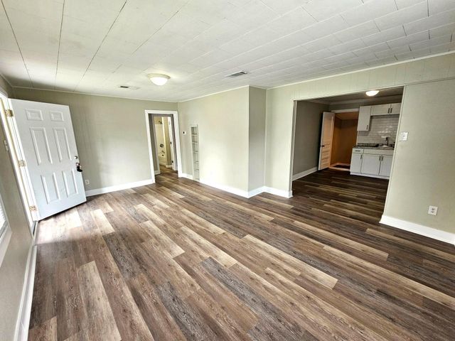 202 N Logan Street, Texas City, TX 77590