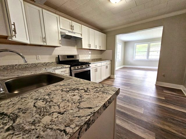 202 N Logan Street, Texas City, TX 77590