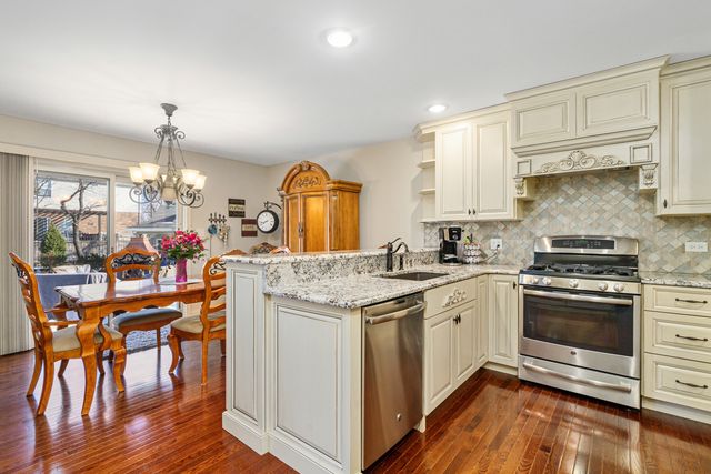 732 Teal Drive, New Lenox, IL 60451