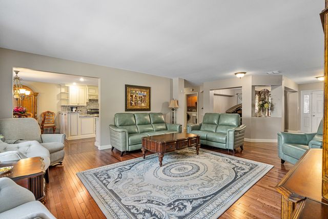 732 Teal Drive, New Lenox, IL 60451